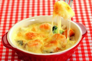 季節の野菜とおもちDEグラタン